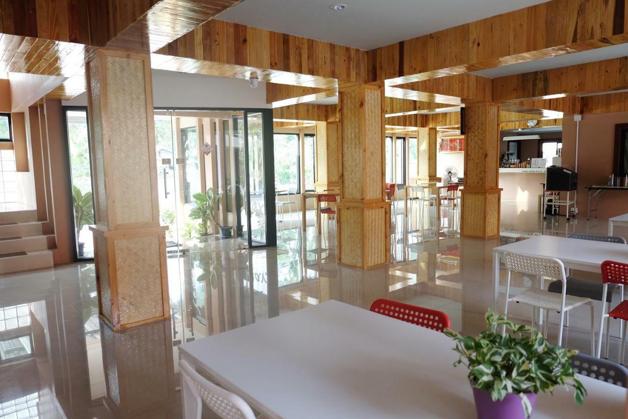 Juntima Place At Amphawa Dış mekan fotoğraf