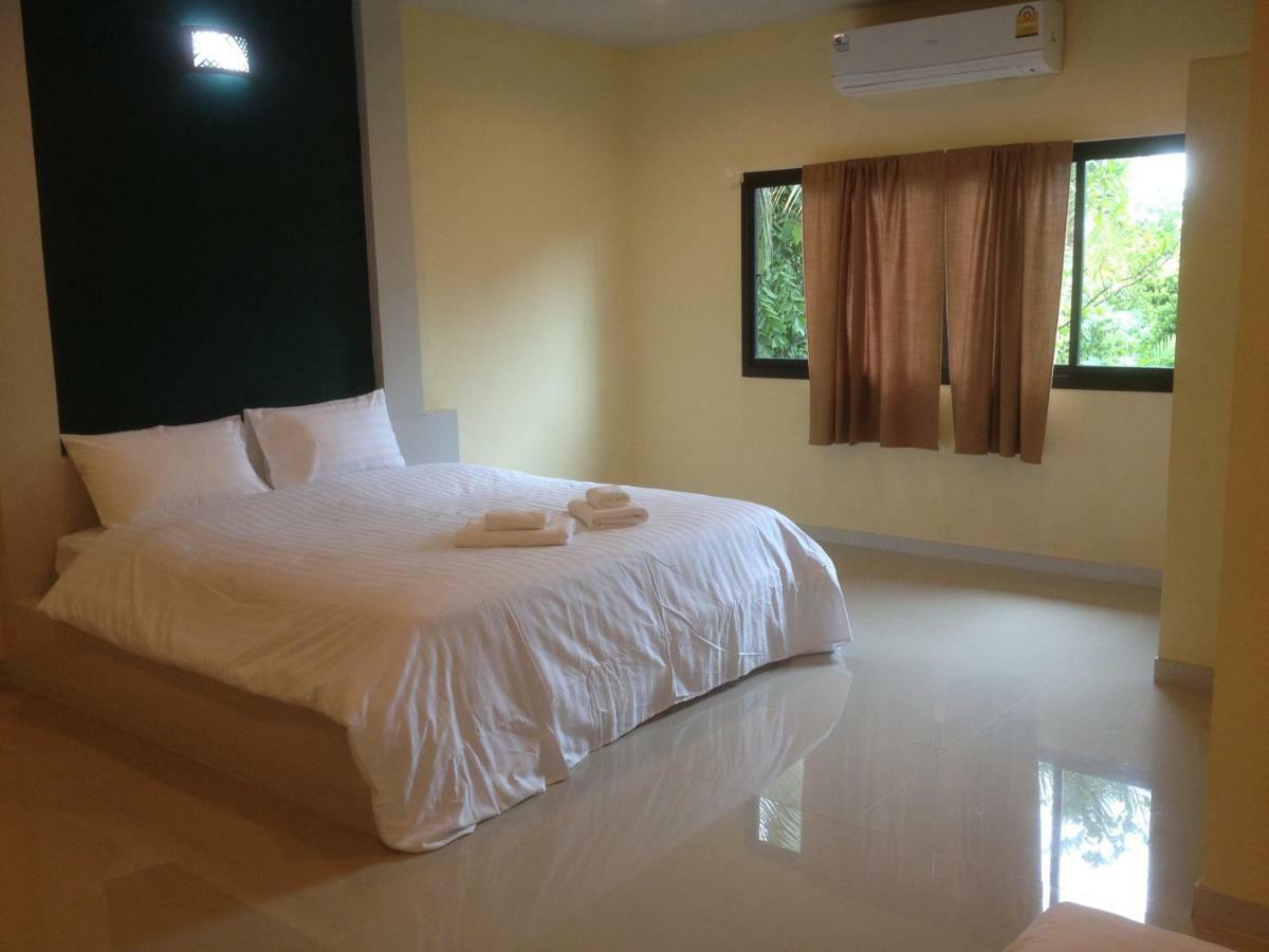 Juntima Place At Amphawa Dış mekan fotoğraf