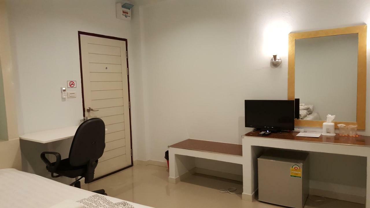 Juntima Place At Amphawa Dış mekan fotoğraf